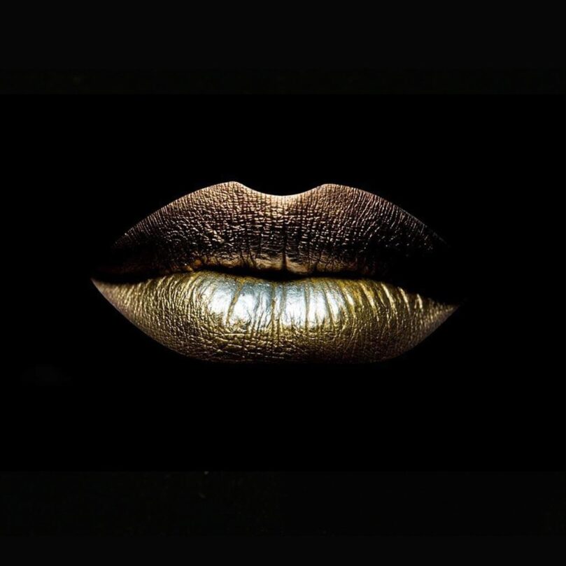 golden lips